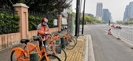 騎車出行受學生青睞3_副本.jpg 騎車出行受學生青睞3_副本.jpg