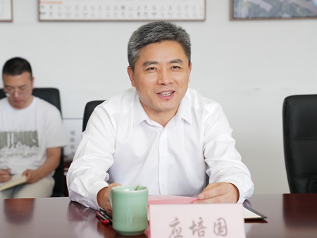 【20240929】嘉通集團(tuán)與城南街道簽約地塊合作開發(fā)項(xiàng)目，經(jīng)開區(qū)黨工委副書記、政法委書記應(yīng)培國(guó)（李阿梅攝）.jpg